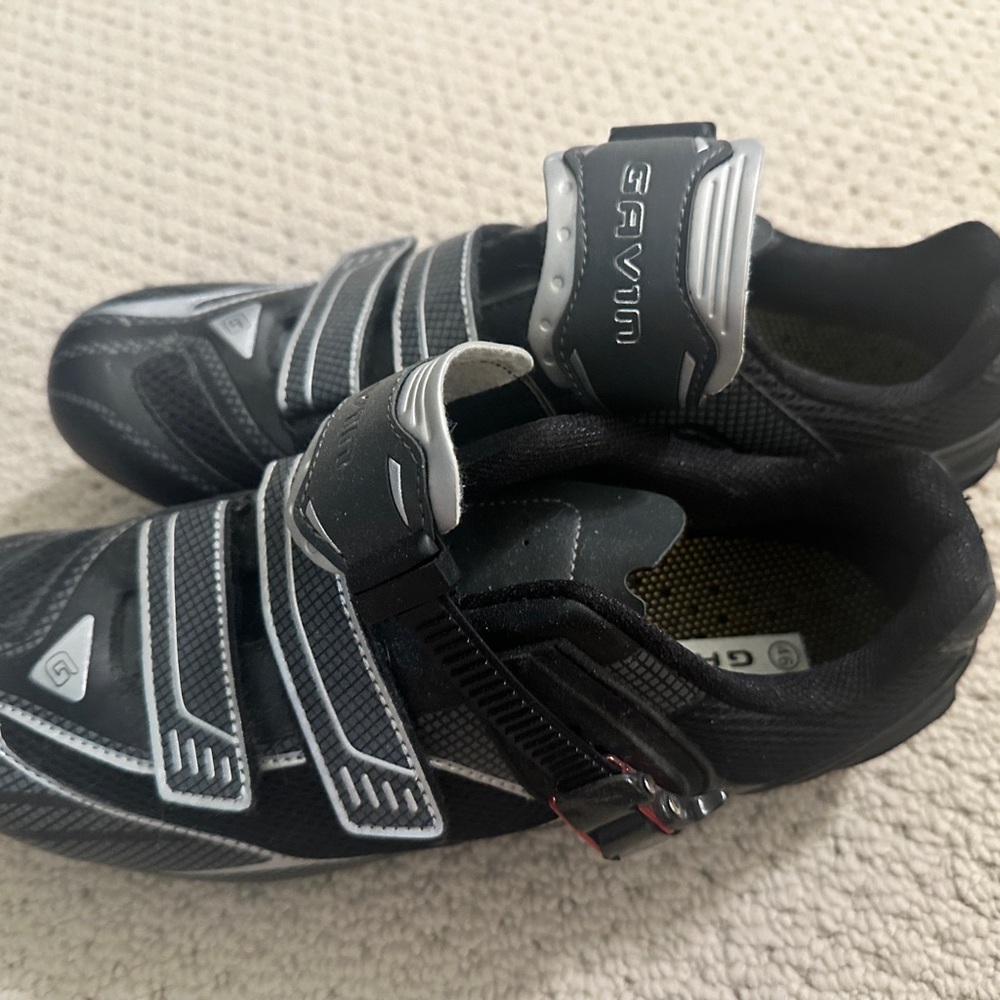 Black Athletic Shoes for Men